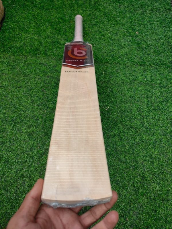 CB Junior Kashmir Willow Cricket Bat (SIZE 5,6,Harrow) - Image 4